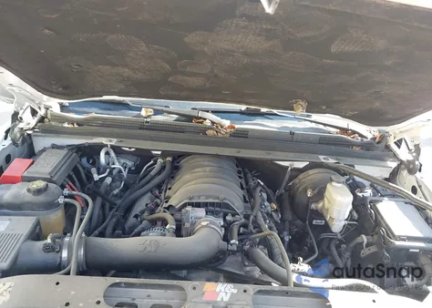 2019 Chevrolet Suburban Lt z USA, uszkodzony, nr VIN 1GNSKHKC0KR185682